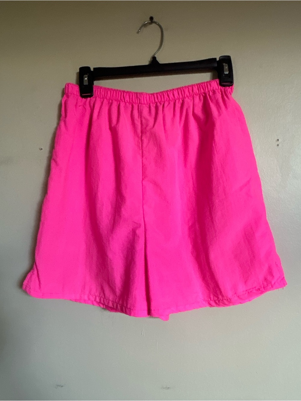 Athletic Works Women’s Medium Hot Pink Pull-On Shorts Elastic Waist